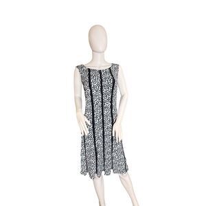 Connected Dress 12 Black White Mod Dress Business Casual Abstract Print Shift